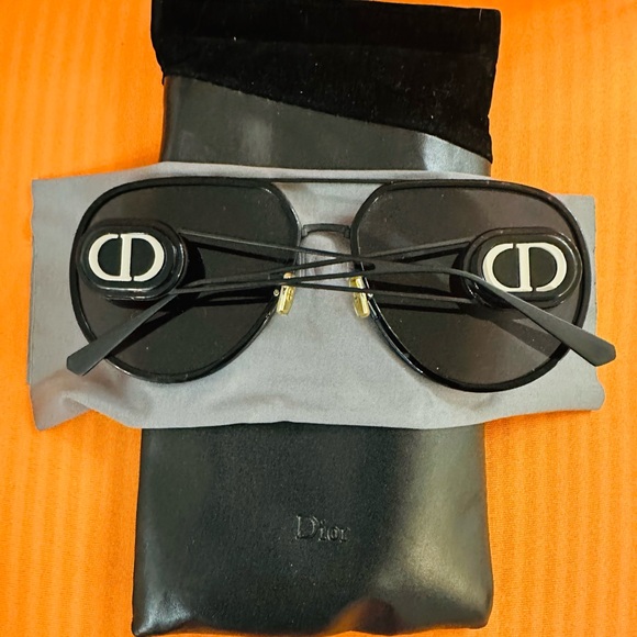 Dior Black Aviator Sunglasses Luxury Accessory - Picture 2 of 5